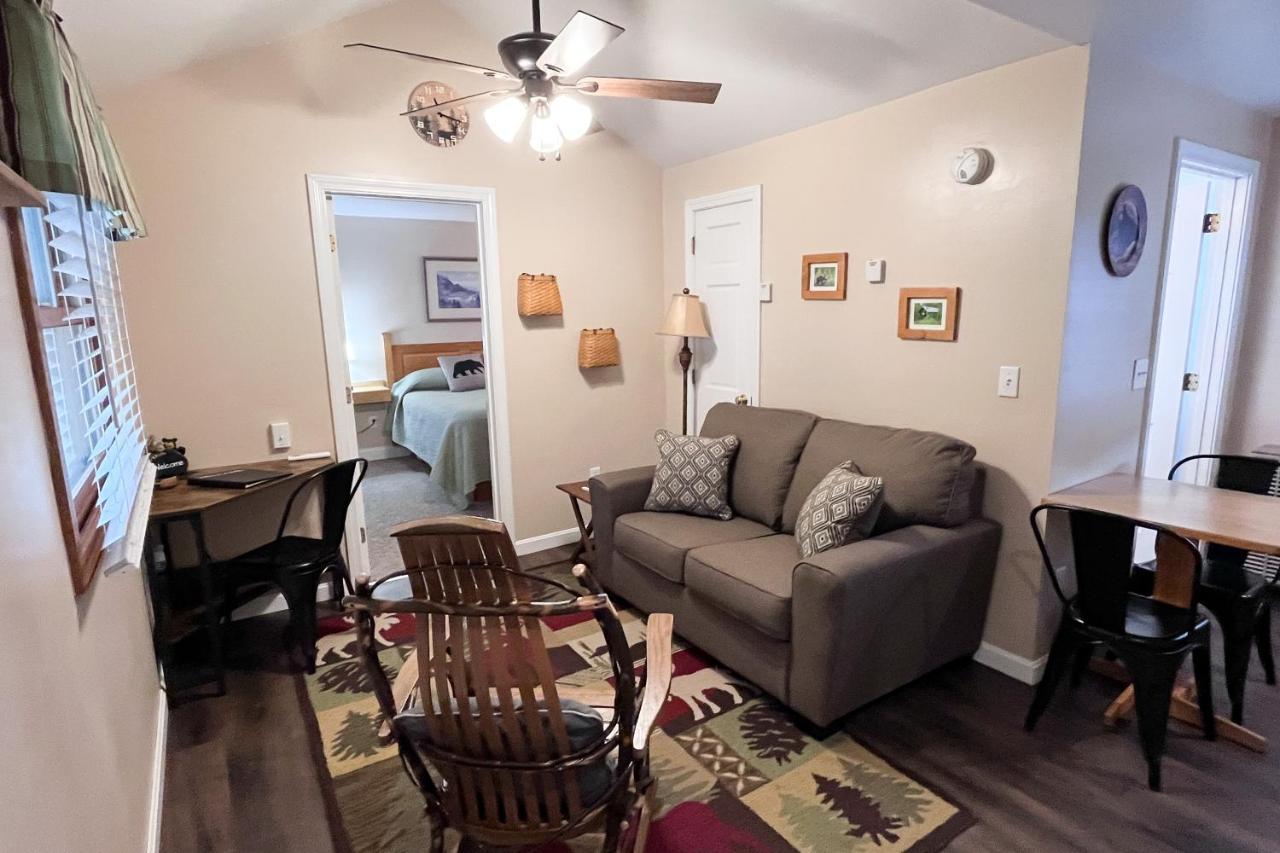 Northwoods Lodge Cabin 1 Morrisville Εξωτερικό φωτογραφία