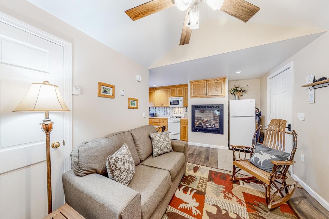 Northwoods Lodge Cabin 1 Morrisville Εξωτερικό φωτογραφία